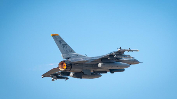 Американский F-16 разбился у побережья Южной Кореи